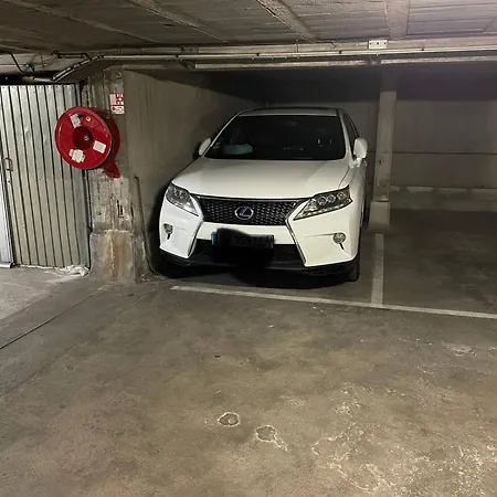 Appartamento Port Garavan Calme, Piscine, Rénové, Parking